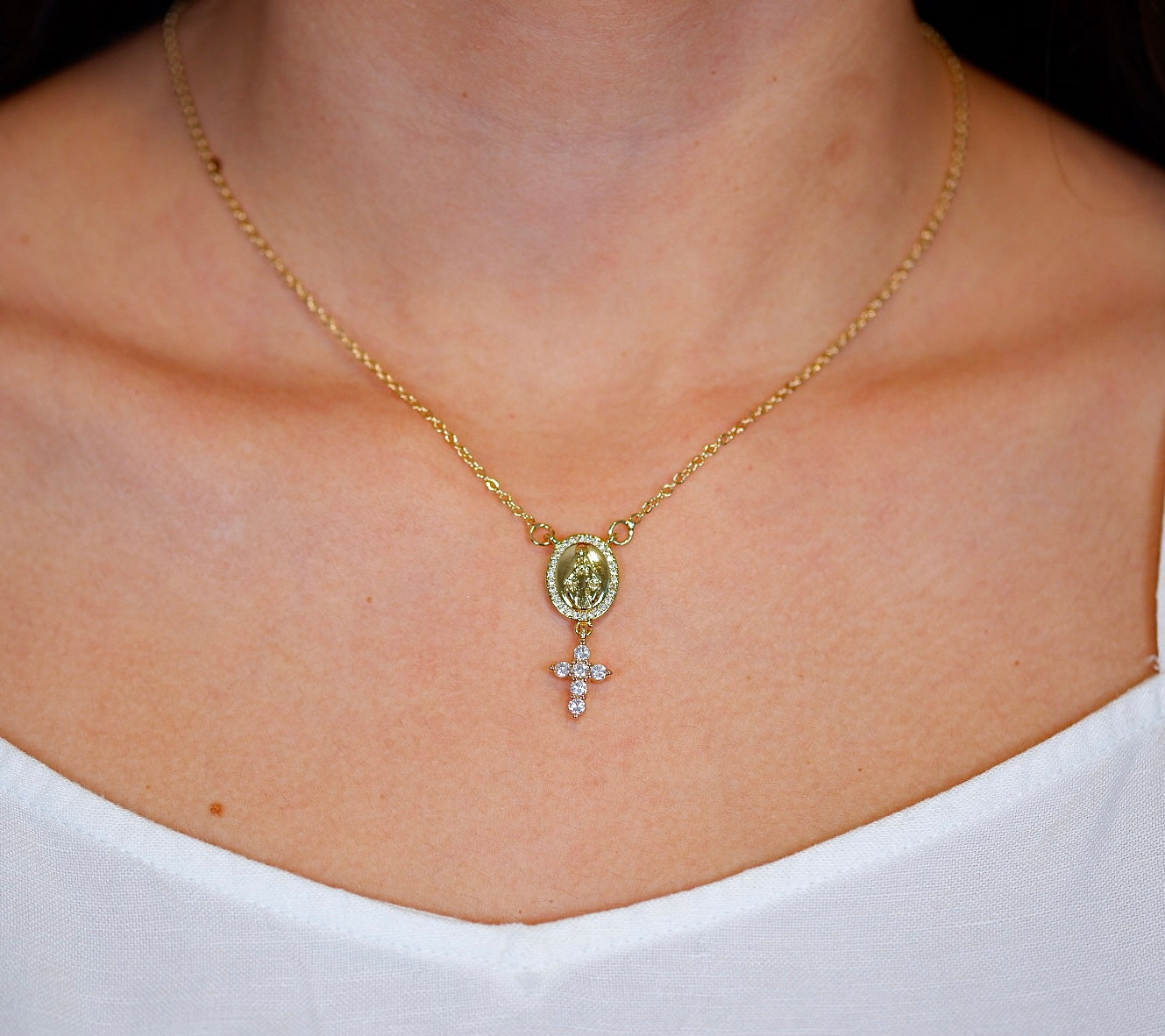 Collar Virgen Milagrosa 3