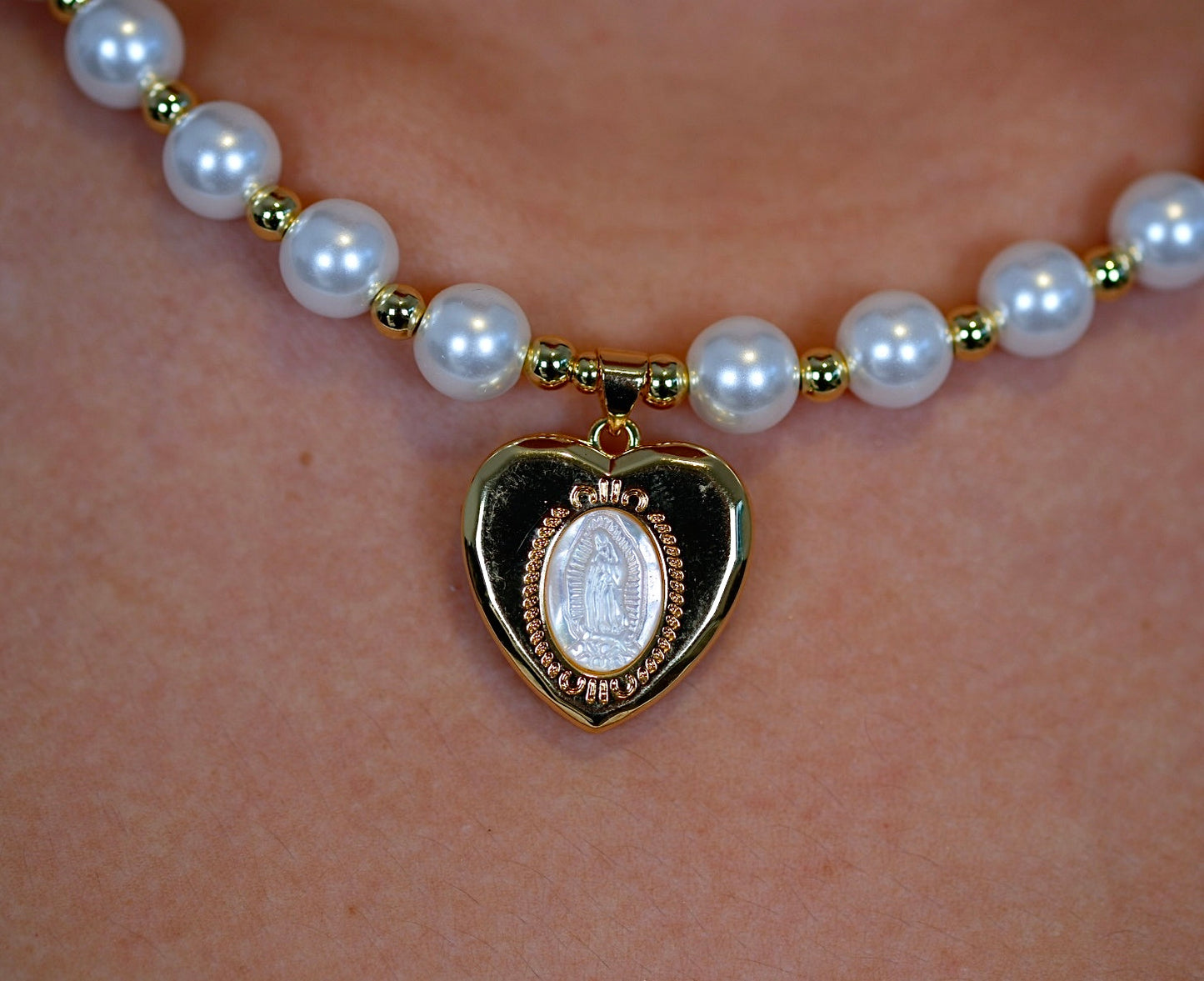 Collar Virgen de Guadalupe 14