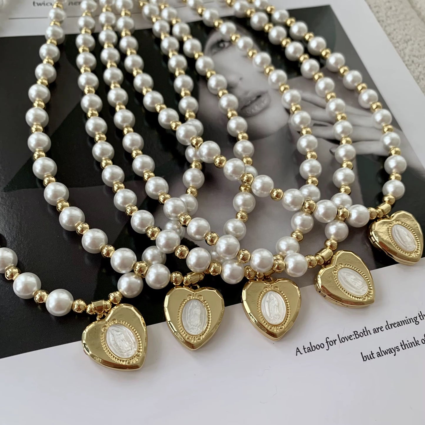 Collar Virgen de Guadalupe 14