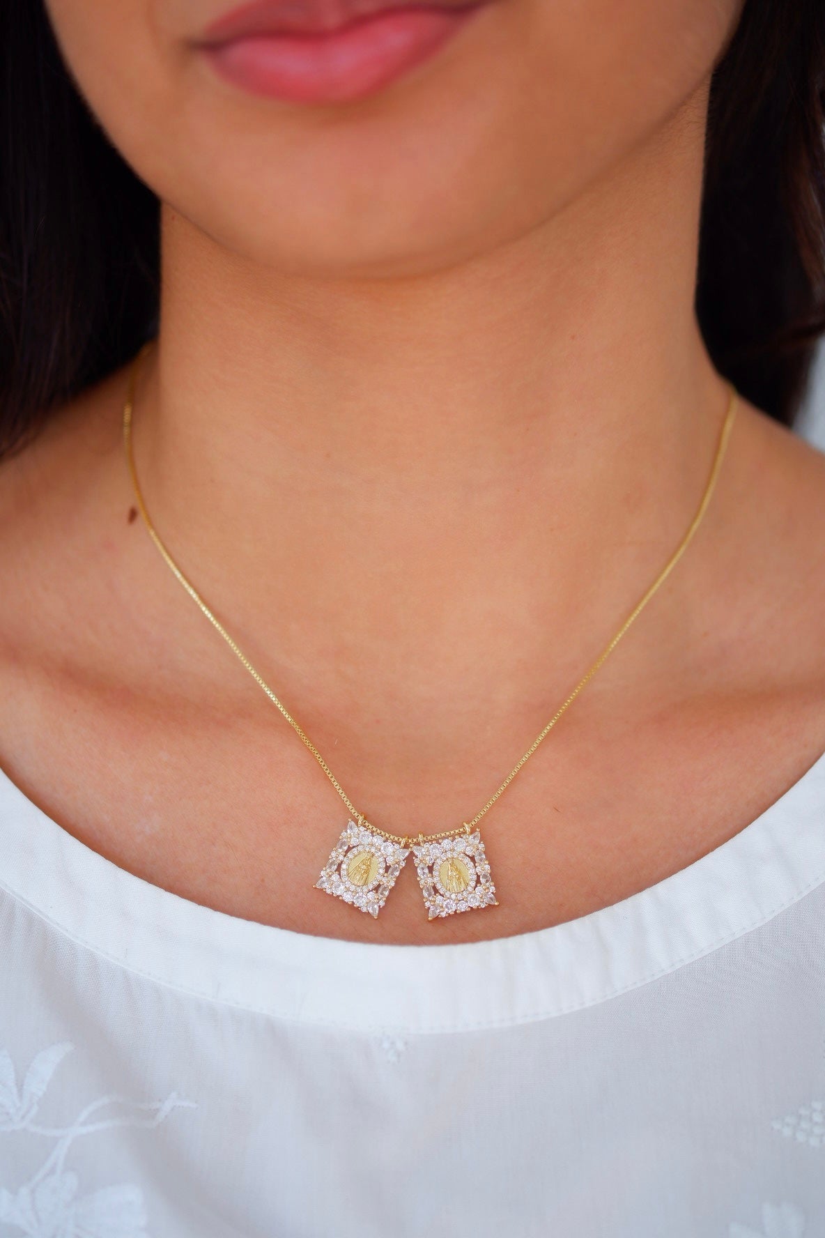 Collar Escapulario Virgen Milagrosa