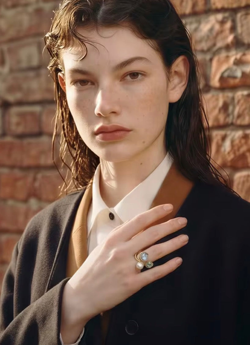 Anillo Lisandra
