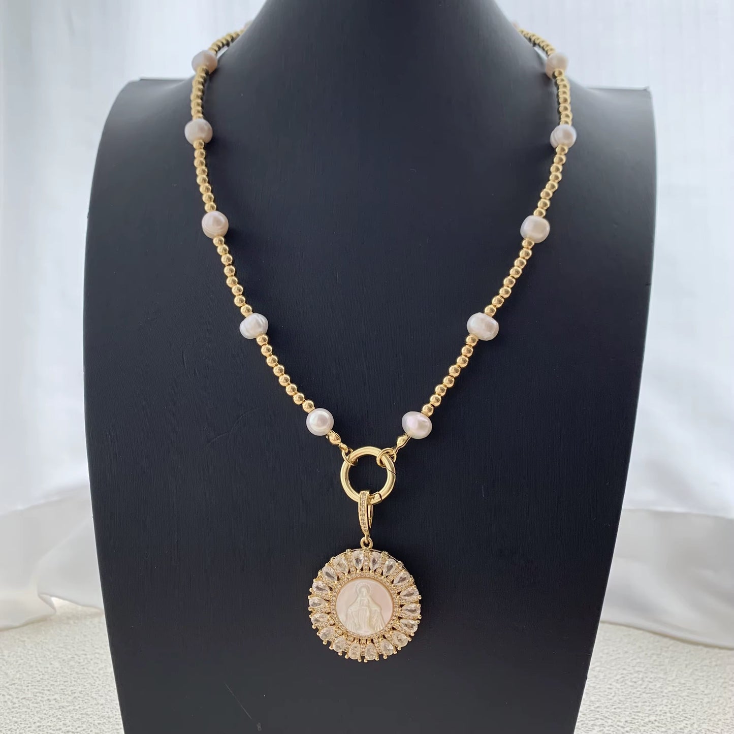 Collar Virgen Milagrosa