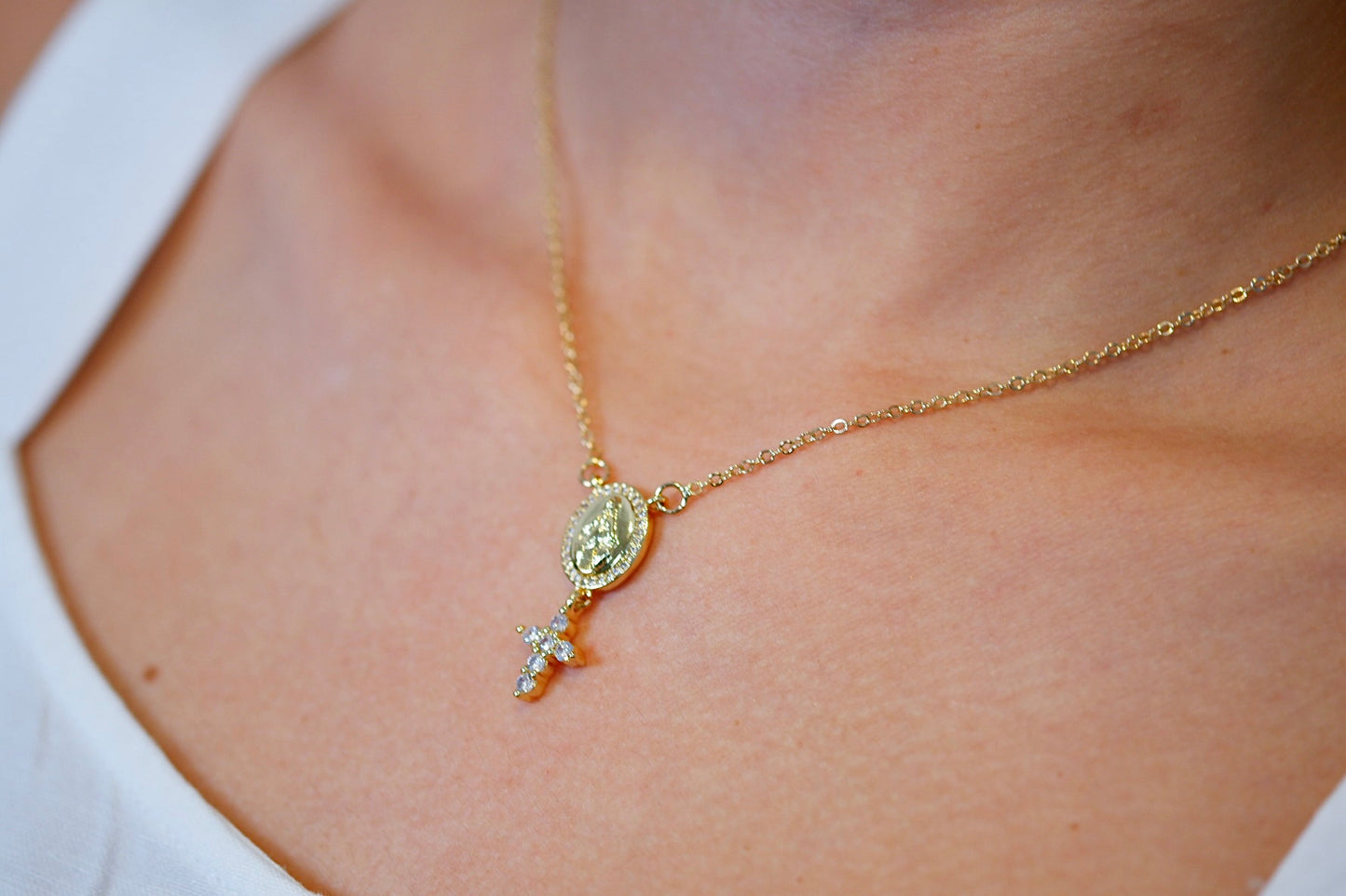 Collar Virgen Milagrosa 3